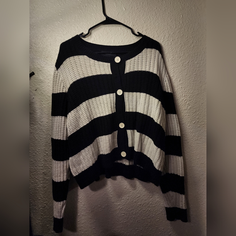 Forever 21 Black and White Striped Cardigan
